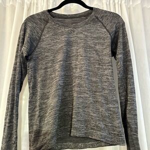 Lululemon Swiftly Tech Long Sleeve Race Length
